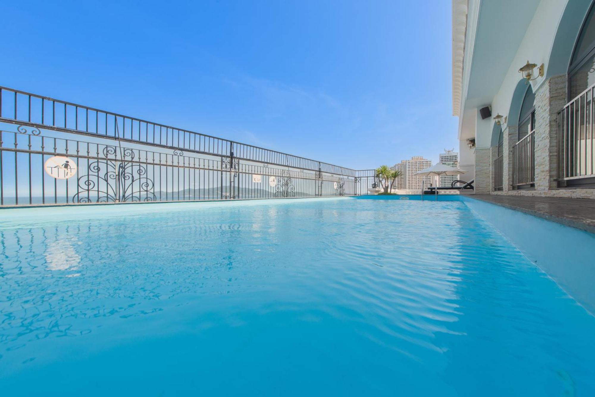 Daphovina Hotel نها ترانج المظهر الخارجي الصورة